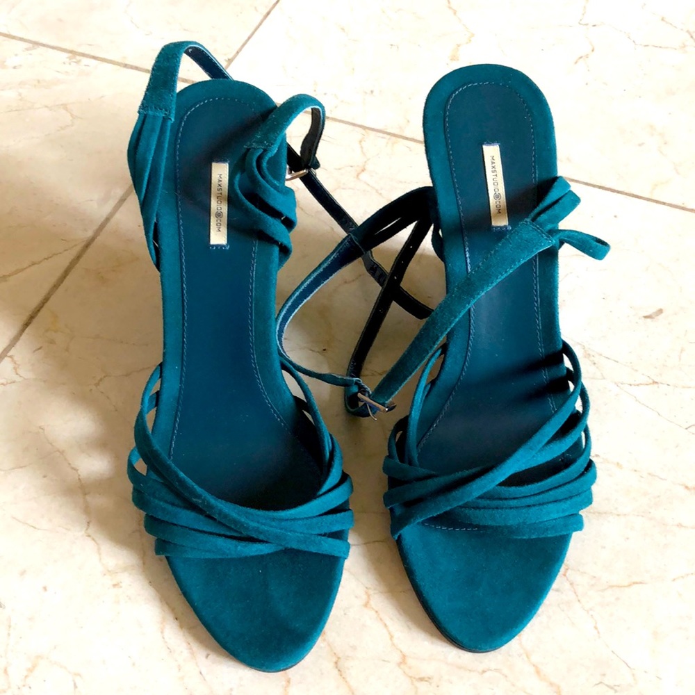 Max studio stunning teal suede wedges